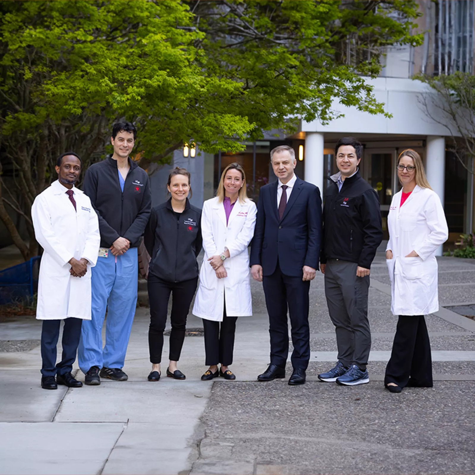 Thoracic Surgery Residency group shot homepage 852x852